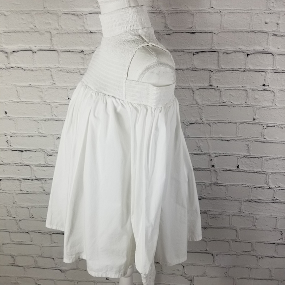 Elliatt Ivy cold shoulder white smocked top S - Picture 3 of 7